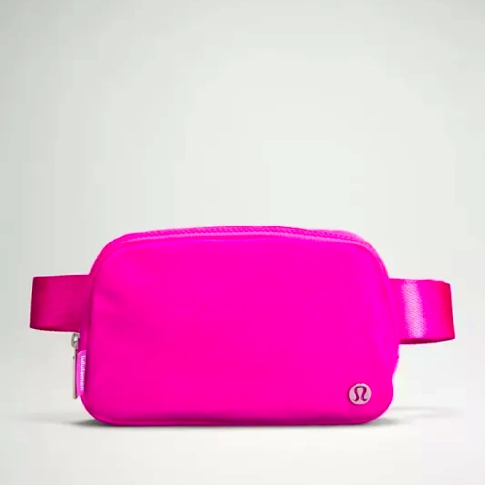SONIC 1L EVERYWHERE BELT BAG 💕 BARBIE LOVERS REJOICE!